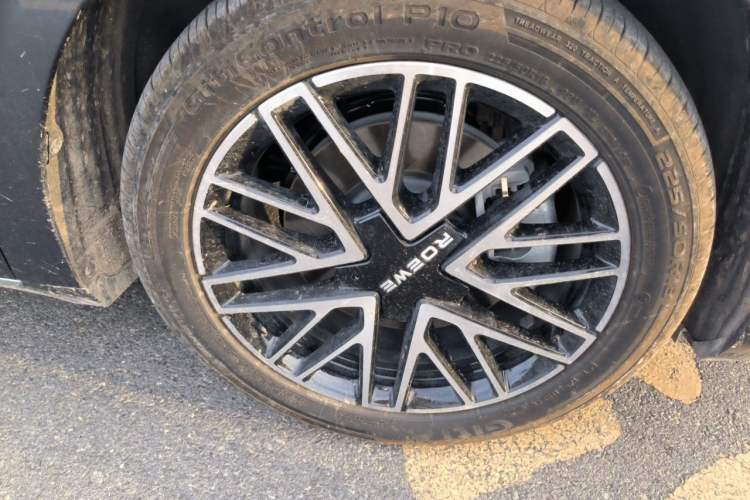 Used Roewe M7 DMH 2025 Model 160km Enjoyment Version Right Front Wheel Hub