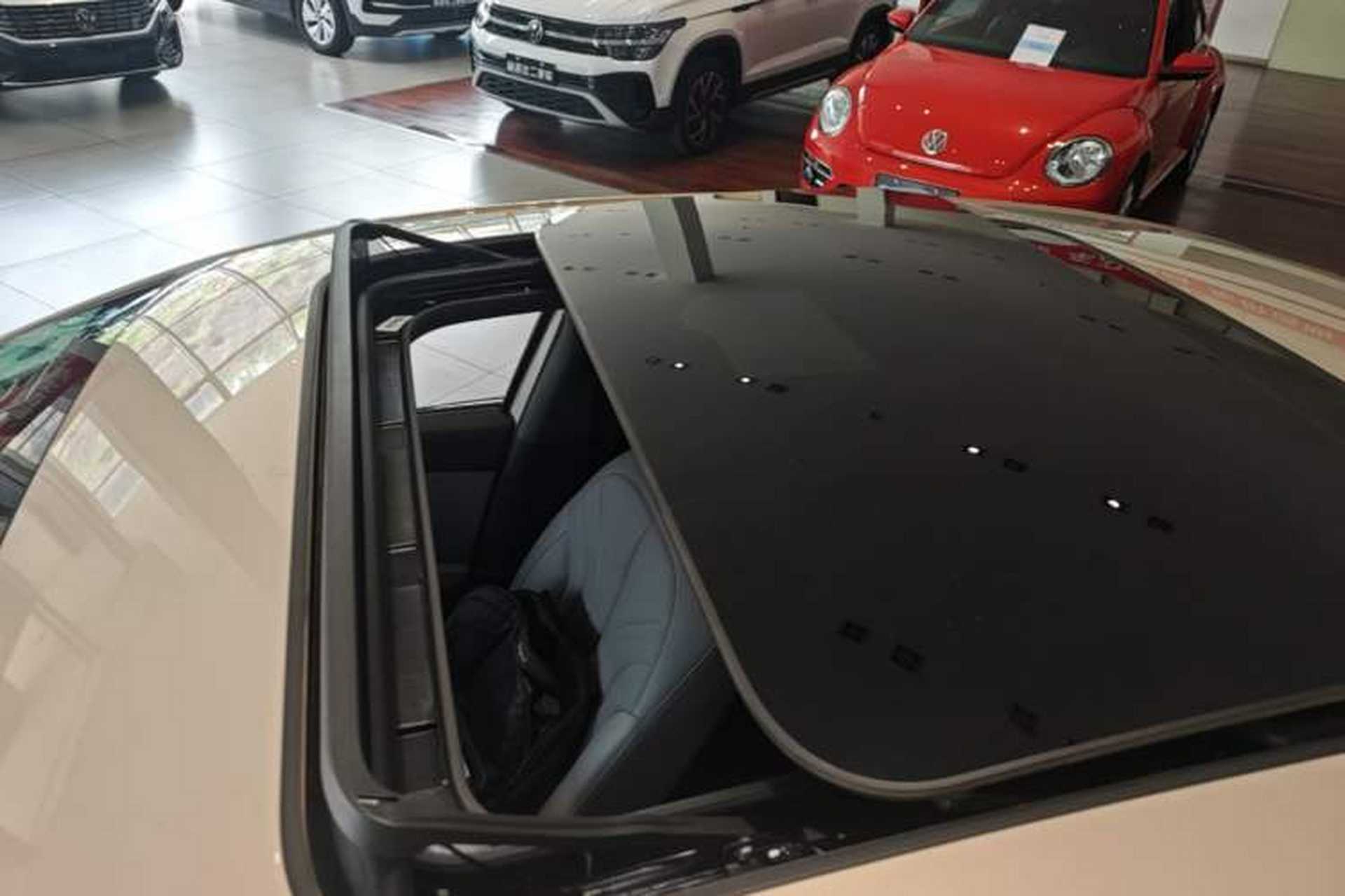Used Roewe M7 DMH 2025 Model 160km Premium Version Roof