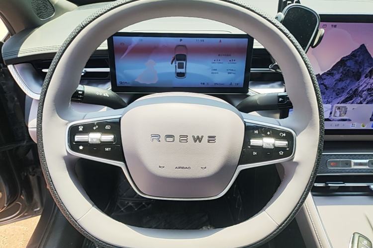 Used Roewe M7 DMH 2025 Model 160km Comfort Version Steering Wheel