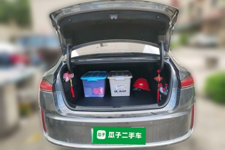 Used Roewe M7 DMH 2025 Model 160km Premium Version Trunk