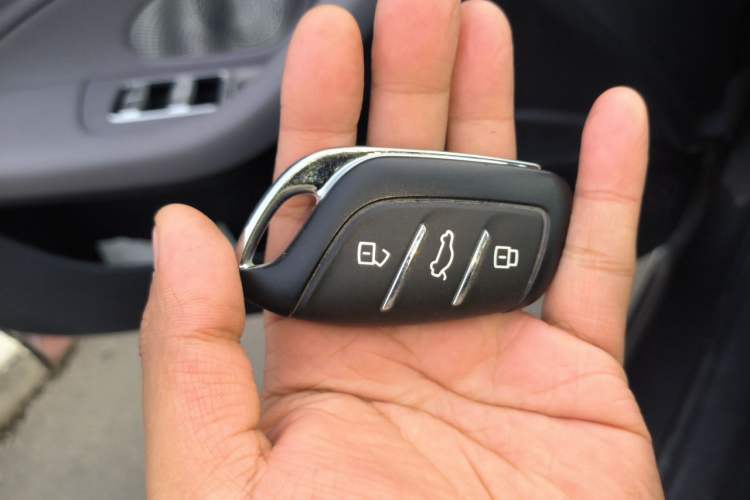 Used Roewe M7 DMH 2025 Model 160km Enjoyment Version Vehicle Key