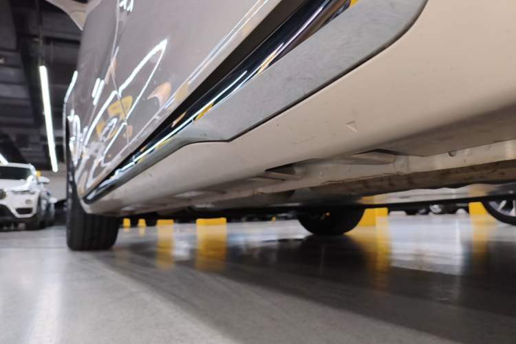 Used Roewe M7 DMH 2025 Model 160km Enjoyment Version Left Side Sill