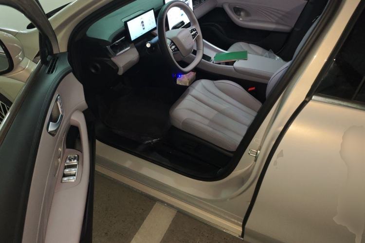 Used Roewe M7 DMH 2025 Model 160km Enjoyment Version Driver Seat