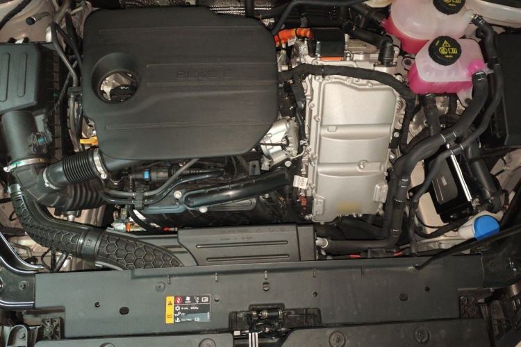 Used Roewe M7 DMH 2025 Model 160km Enjoyment Version Engine Bay