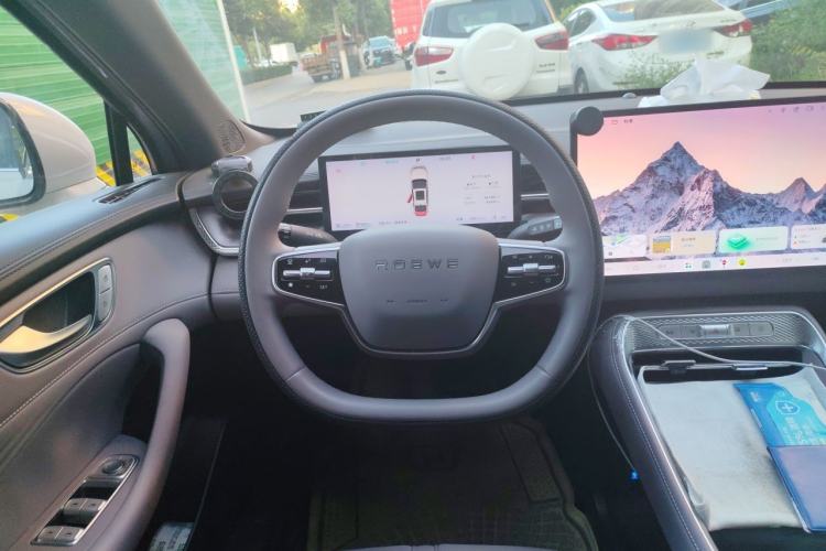 Used Roewe M7 DMH 2025 Model 160km Comfort Version Steering Wheel