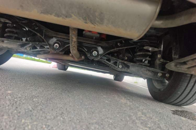 Used Roewe M7 DMH 2025 Model 160km Premium Version Chassis Rear