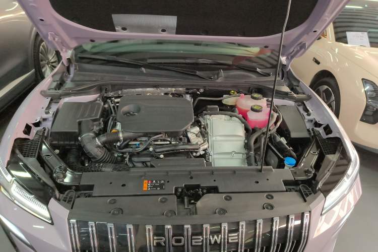 Used Roewe M7 DMH 2025 Model 160km Premium Version Engine Bay