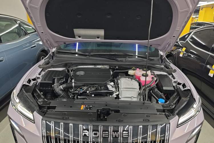 Used Roewe M7 DMH 2025 Model 160km Enjoyment Version Engine Bay