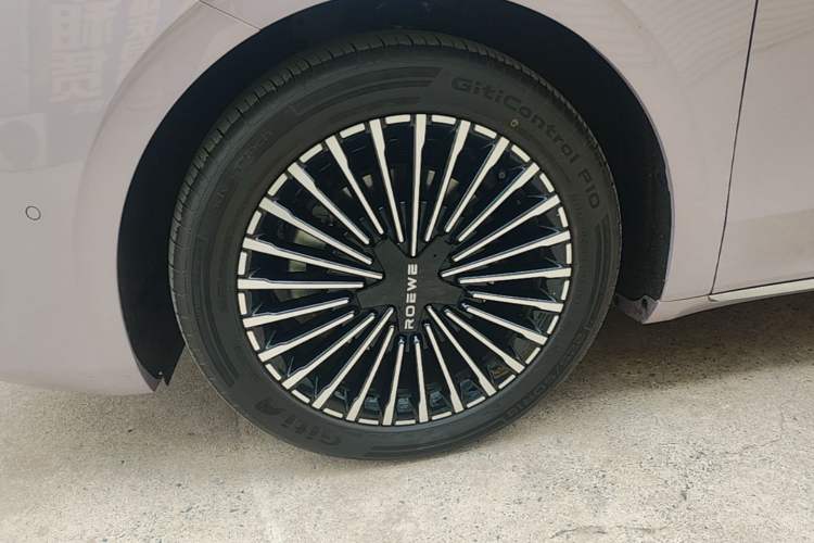 Used Roewe M7 DMH 2025 Model 160km Premium Version Exterior 2