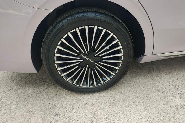 Used Roewe M7 DMH 2025 Model 160km Premium Version Exterior 3