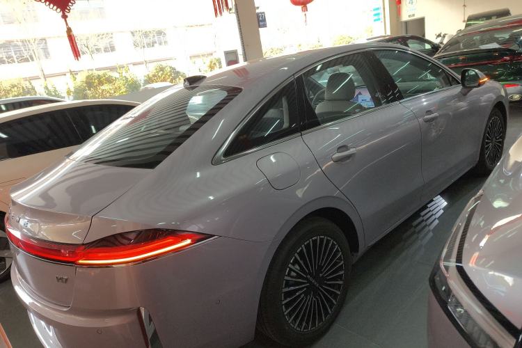 Used Roewe M7 DMH 2025 Model 160km Premium Version Exterior 5