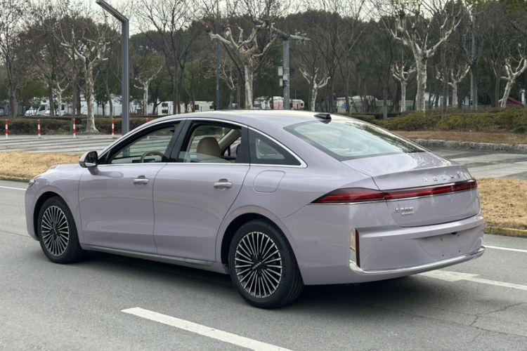 Used Roewe M7 DMH 2025 Model 160km Premium Version Exterior 7