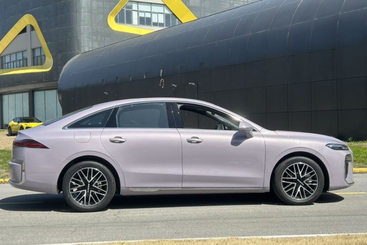 Used Roewe M7 DMH 2025 Model 160km Enjoyment Version Exterior 8