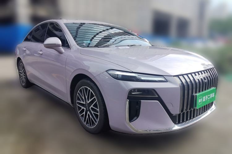 Used Roewe M7 DMH 2025 Model 160km Enjoyment Version Front Right 45 Deg