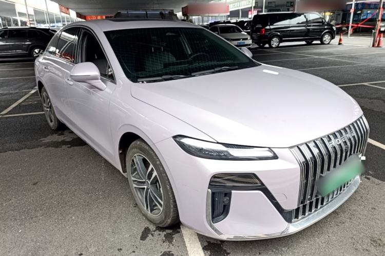 Used Roewe M7 DMH 2025 Model 160km Comfort Version Front Right 45 Deg