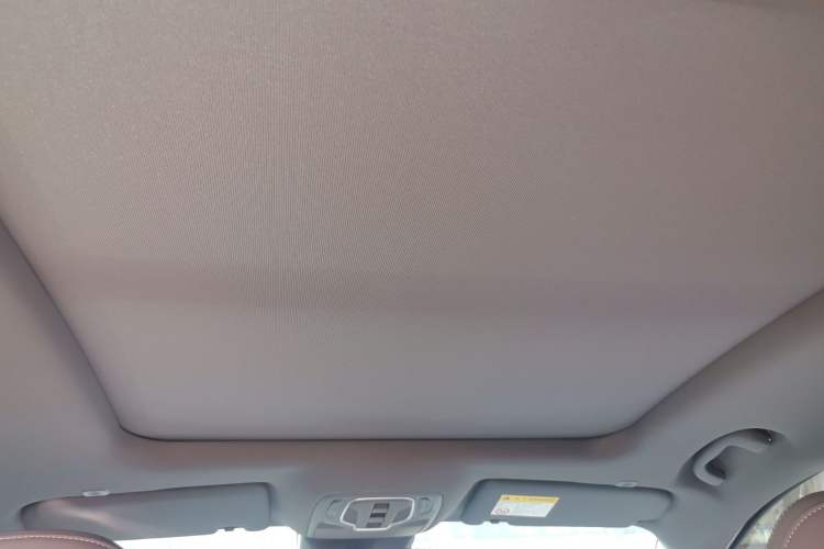 Used Roewe M7 DMH 2025 Model 160km Enjoyment Version Headliner