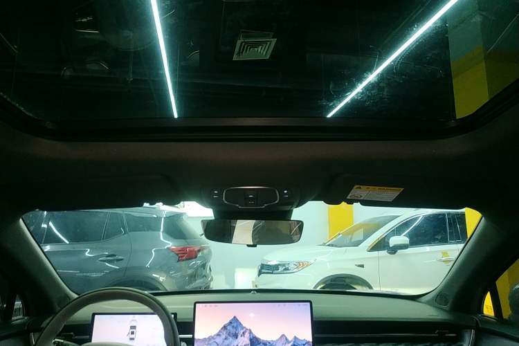 Used Roewe M7 DMH 2025 Model 160km Enjoyment Version Headliner