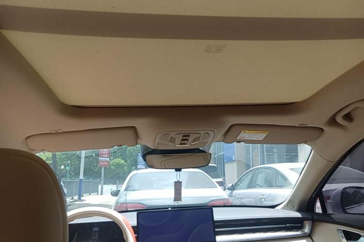 Used Roewe M7 DMH 2025 Model 160km Premium Version Headliner