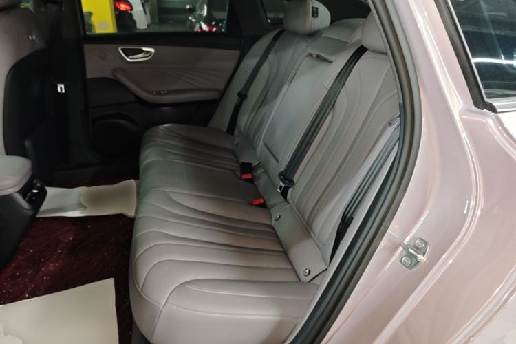 Used Roewe M7 DMH 2025 Model 160km Enjoyment Version Left Rear Seat