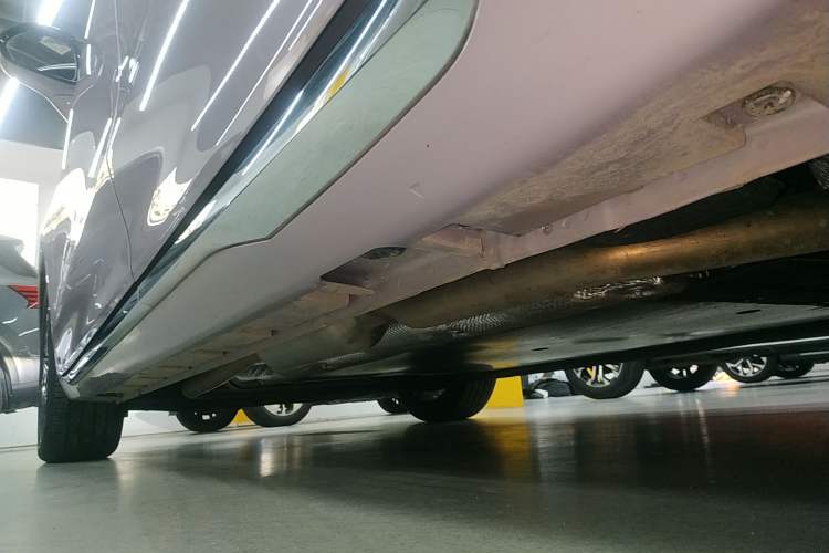 Used Roewe M7 DMH 2025 Model 160km Enjoyment Version Left Side Sill