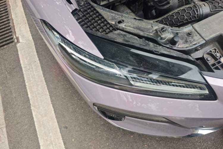Used Roewe M7 DMH 2025 Model 160km Premium Version Right Front Headlight