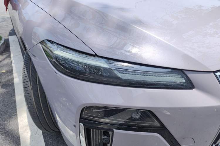 Used Roewe M7 DMH 2025 Model 160km Enjoyment Version Right Front Headlight