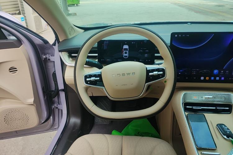 Used Roewe M7 DMH 2025 Model 160km Premium Version Steering Wheel