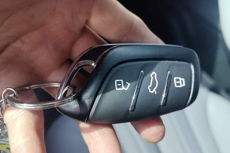 Used Roewe M7 DMH 2025 Model 160km Enjoyment Version Vehicle Key