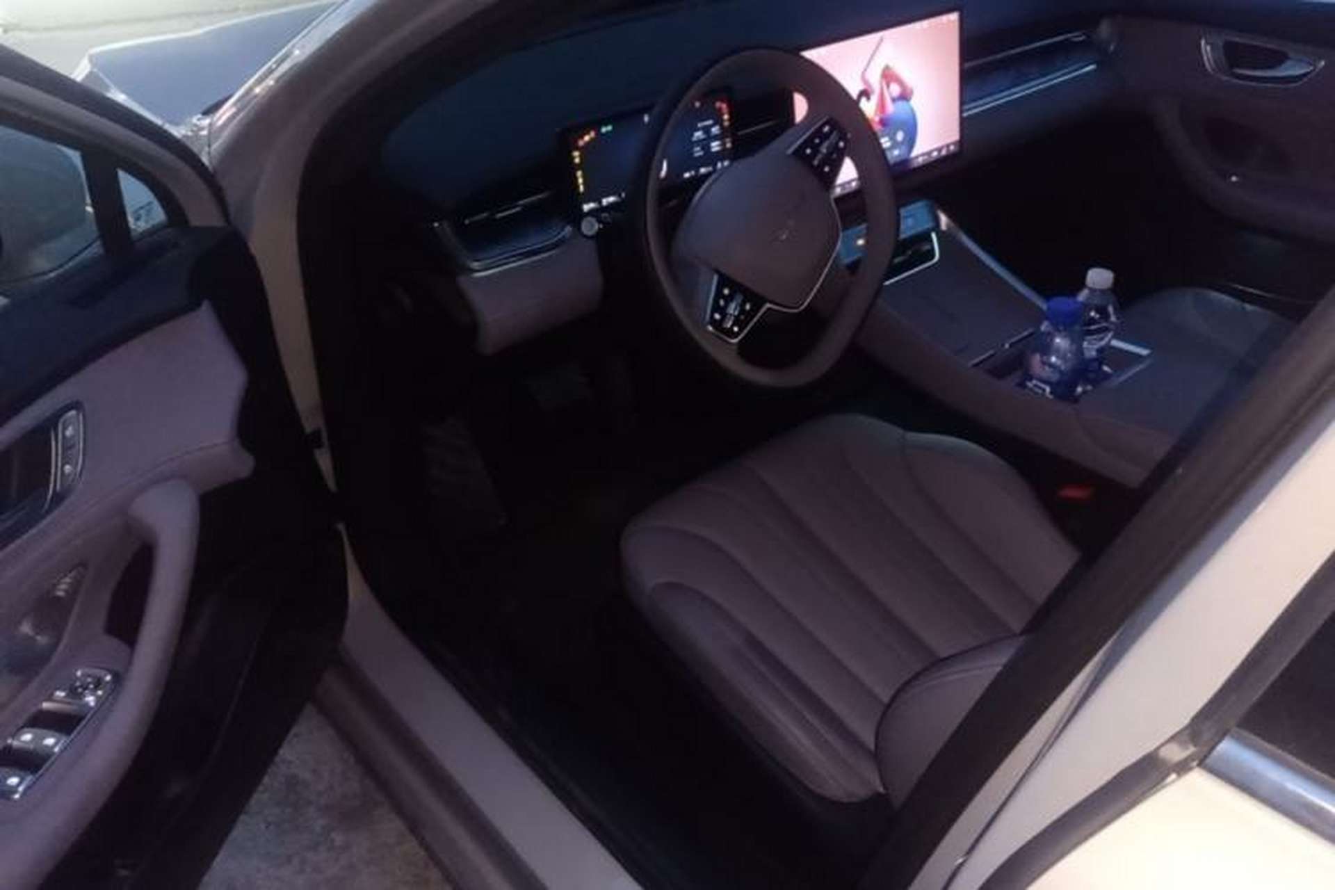 Used Roewe M7 DMH 2025 Model 160km Premium Version Driver Seat