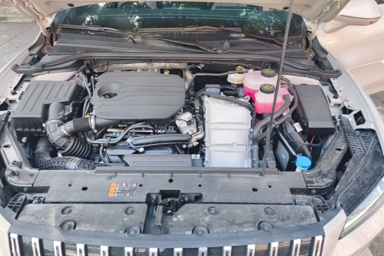 Used Roewe M7 DMH 2025 Model 160km Premium Version Engine Bay