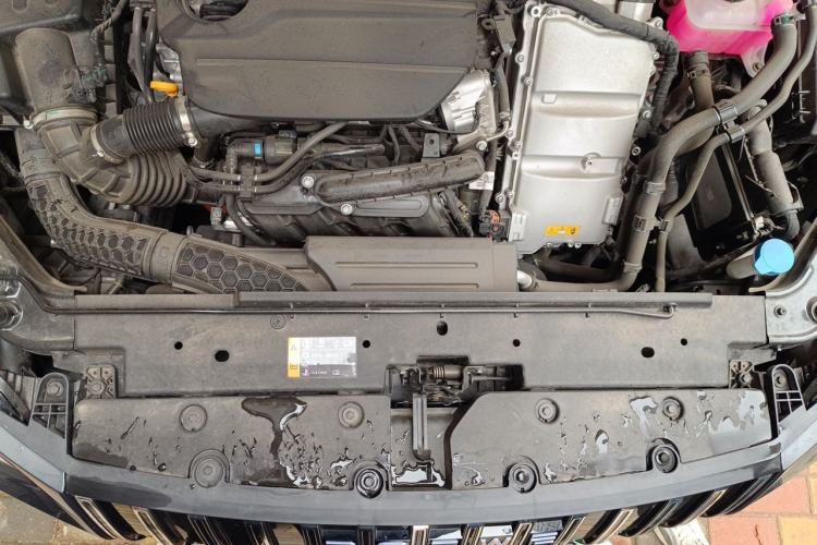Used Roewe M7 DMH 2025 Model 160km Enjoyment Version Engine Bay