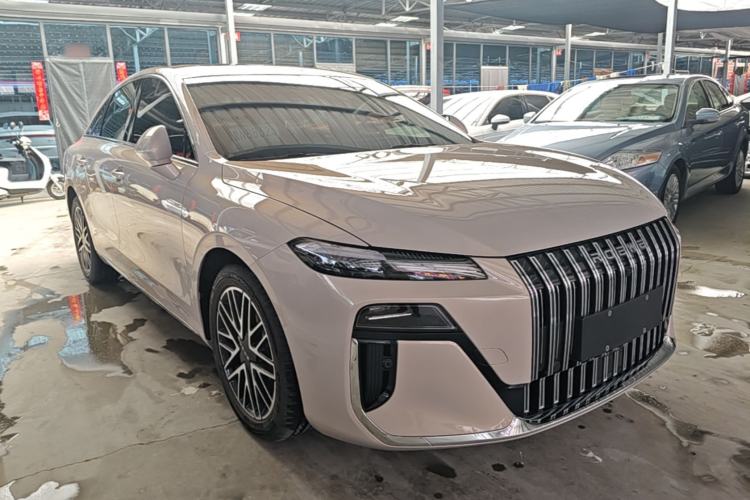 Used Roewe M7 DMH 2025 Model 160km Enjoyment Version Front Right 45 Deg