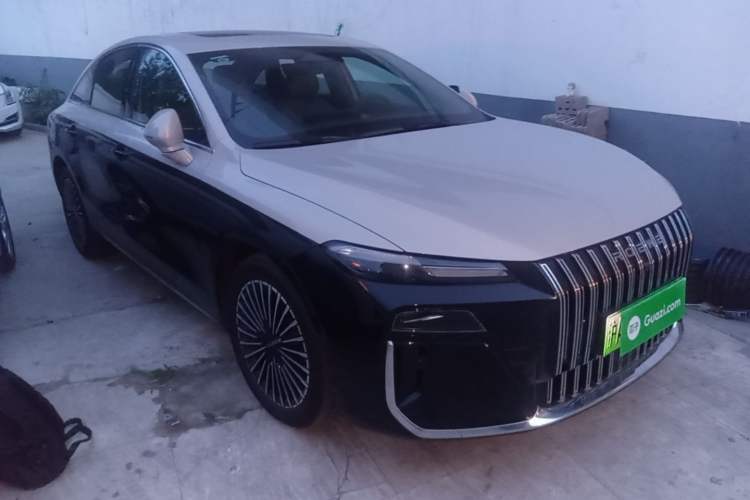 Used Roewe M7 DMH 2025 Model 160km Premium Version Front Right 45 Deg