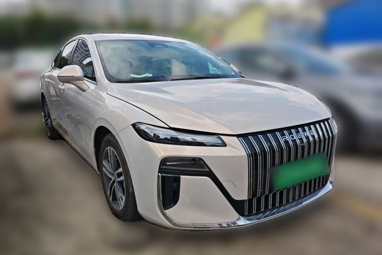 Used Roewe M7 DMH 2025 Model 160km Comfort Version Front Right 45 Deg