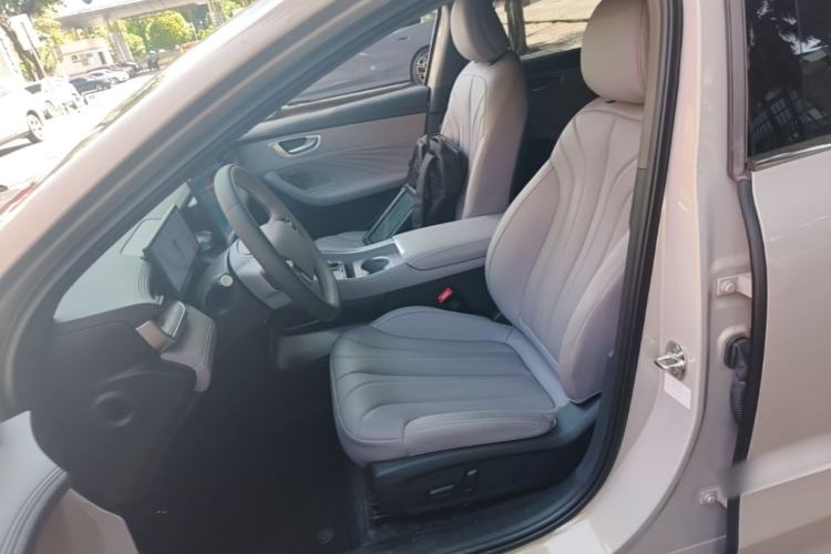 Used Roewe M7 DMH 2025 Model 160km Premium Version Left Front Seat