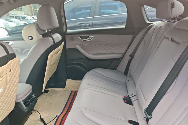 Used Roewe M7 DMH 2025 Model 160km Comfort Version Left Rear Seat