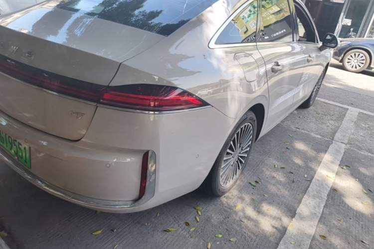 Used Roewe M7 DMH 2025 Model 160km Premium Version Right Rear Taillight