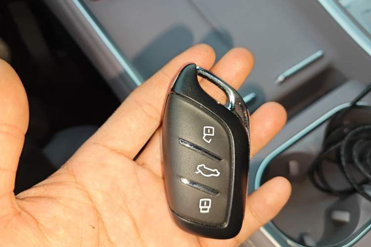 Used Roewe M7 DMH 2025 Model 160km Premium Version Vehicle Key