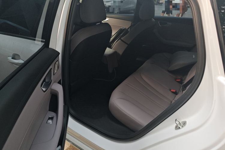 Used Roewe M7 DMH 2025 Model 160km Comfort Version Left Rear Seat