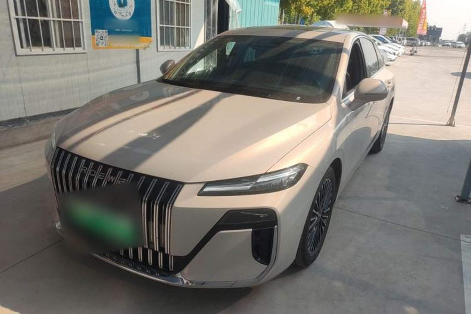 Фото Roewe с площадки