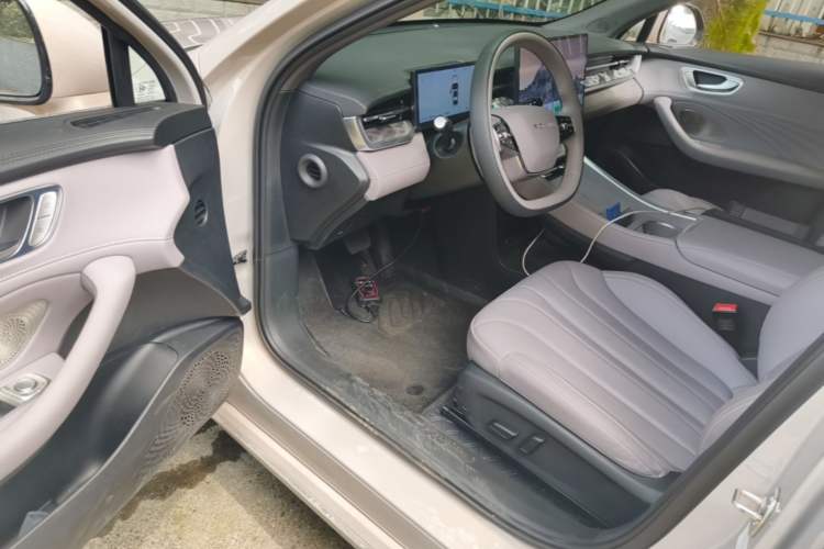 Used Roewe M7 DMH 2025 Model 160km Premium Version Driver Seat