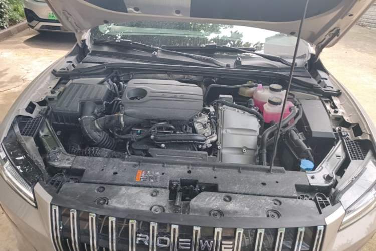 Used Roewe M7 DMH 2025 Model 160km Premium Version Engine Bay