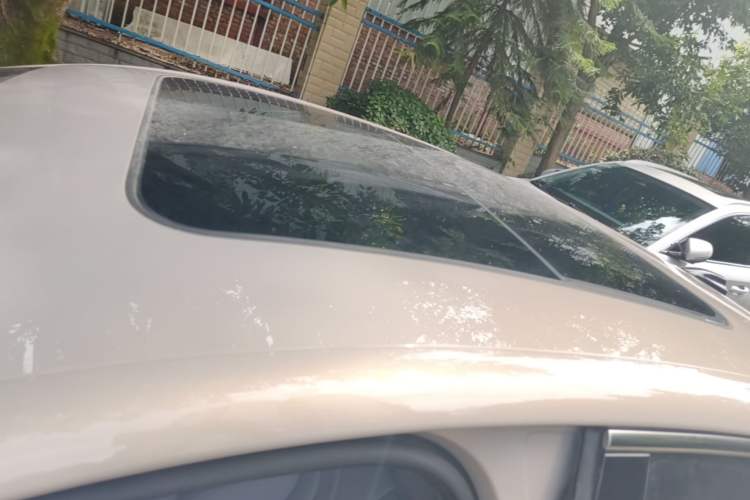 Used Roewe M7 DMH 2025 Model 160km Premium Version Roof
