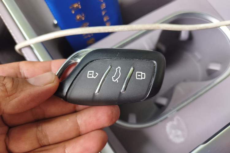 Used Roewe M7 DMH 2025 Model 160km Premium Version Vehicle Key