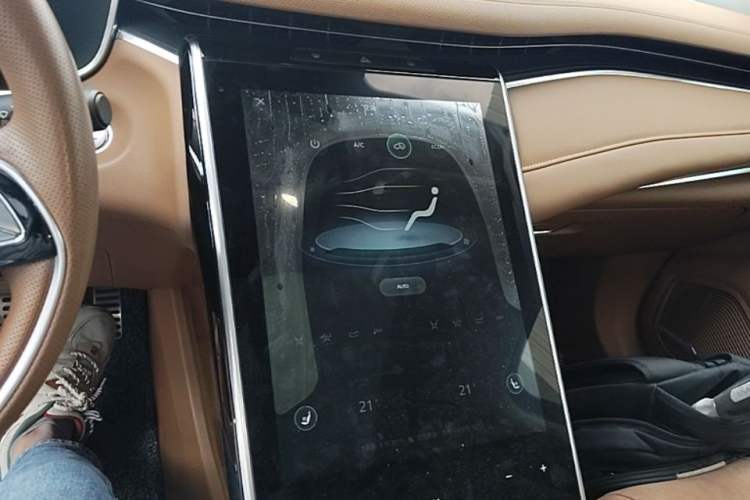 Used Roewe MARVEL X 2018 All-Wheel-Drive Model Audio And AC Panel