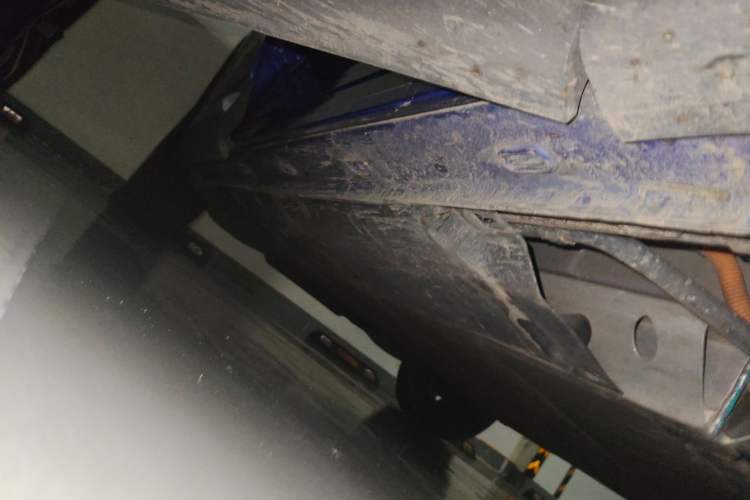 Used Roewe MARVEL X 2018 Rear-Drive Model Chassis Front Right