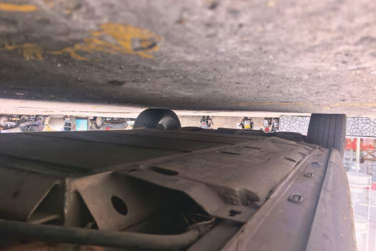Used Roewe MARVEL X 2018 All-Wheel-Drive Model Chassis Front Right