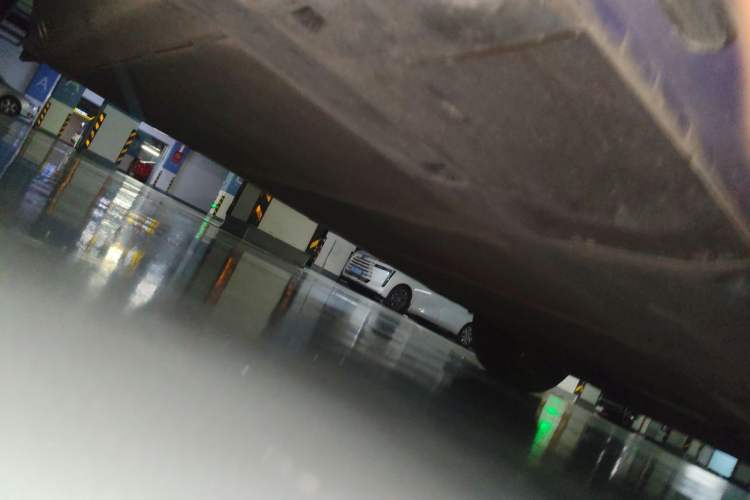 Used Roewe MARVEL X 2018 Rear-Drive Model Chassis Rear Right