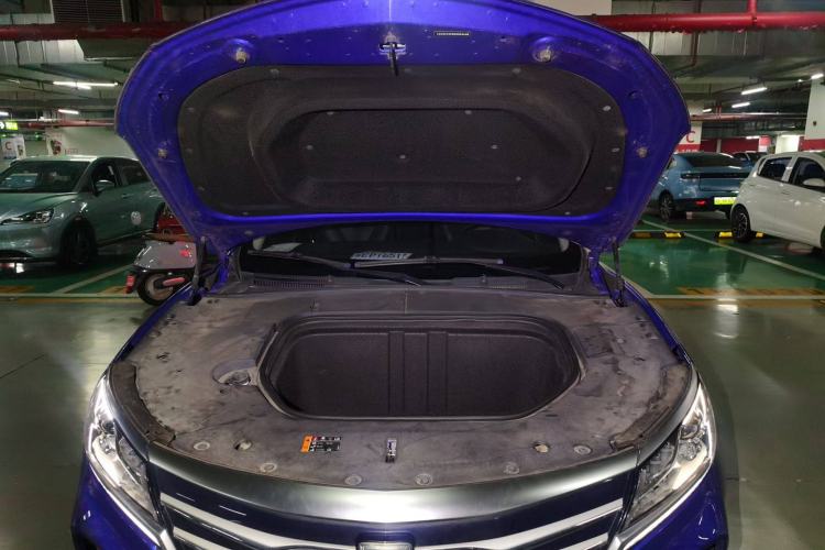 Used Roewe MARVEL X 2018 Rear-Drive Model Engine Bay