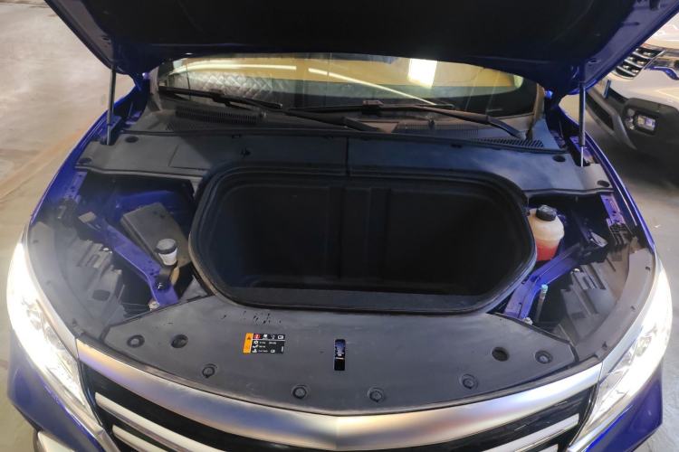 Used Roewe MARVEL X 2018 Rear-Drive Model Engine Bay
